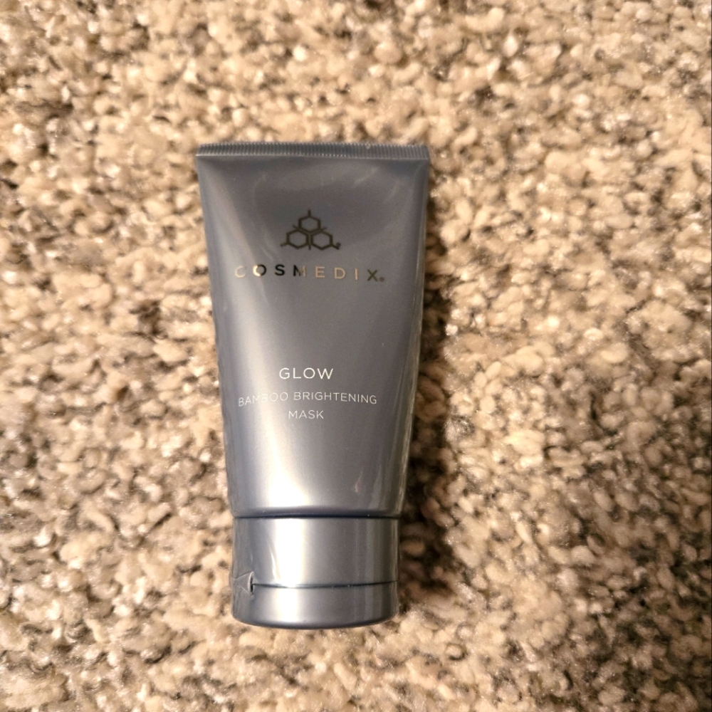 Cosmedix Glow Bamboo Brightening Mask - Picture 3 of 4